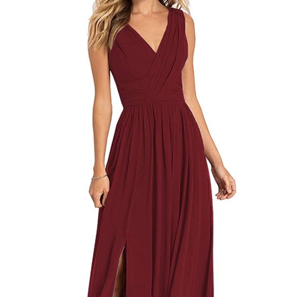 Maroon formal gown!!🌹
